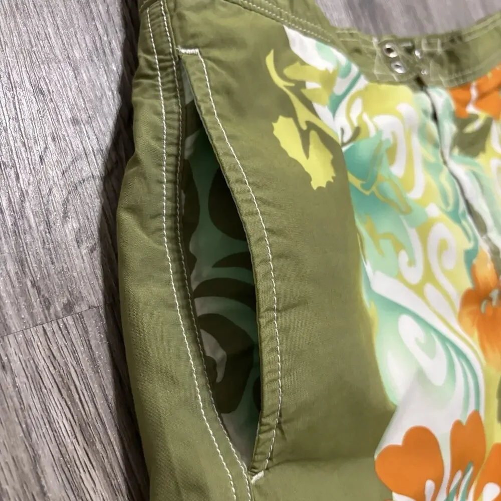 Tommy Bahama Swim Trunks Men’s Size L Green Orange White Floral Lined Pockets